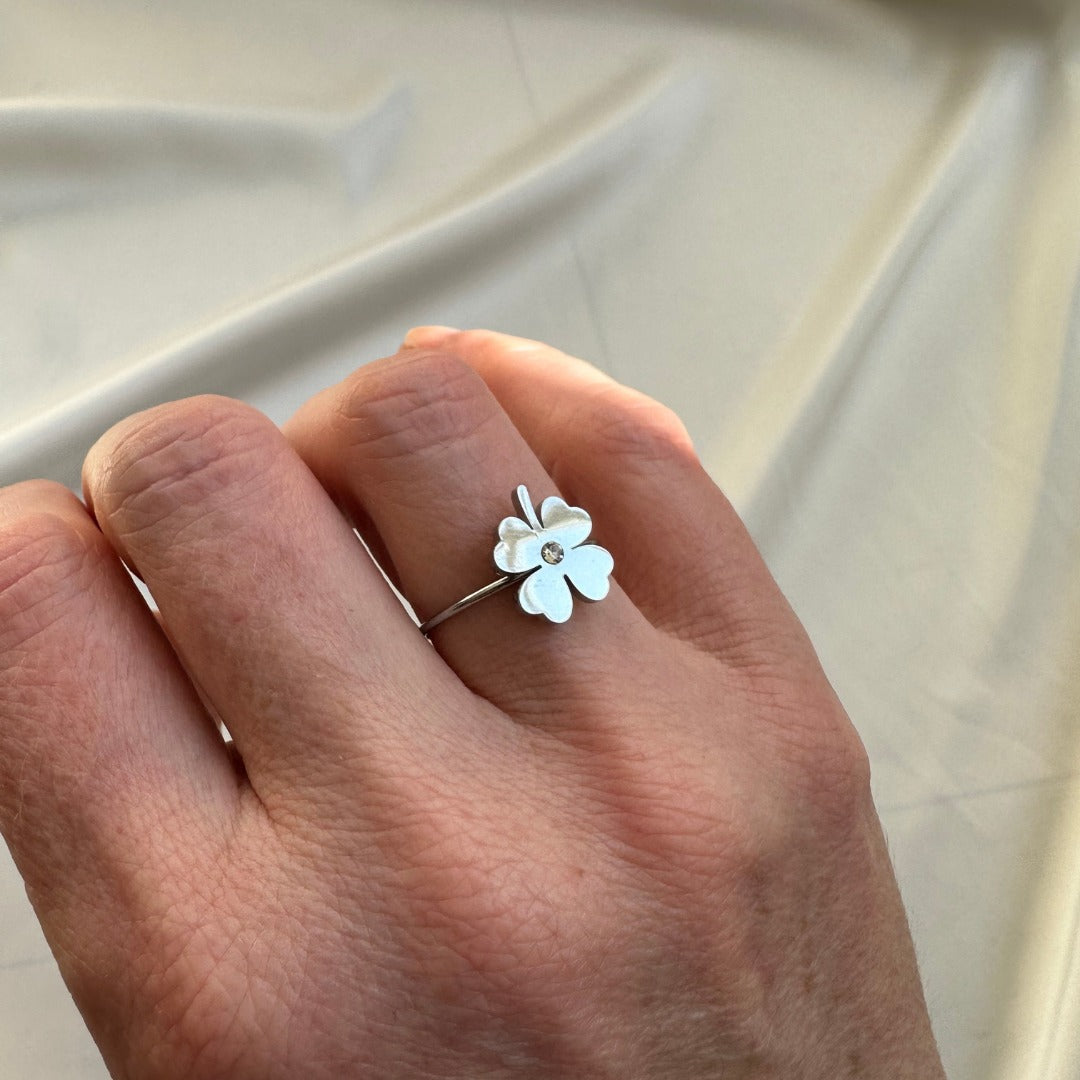 Anillo Flor Trébol